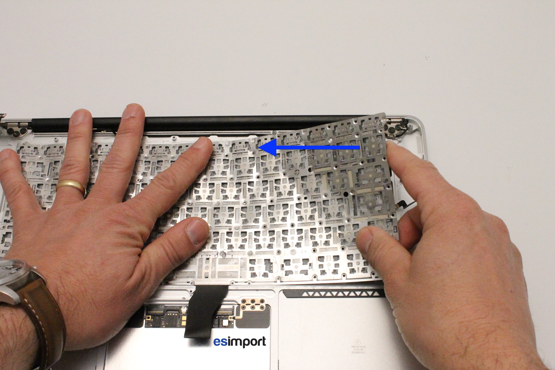 Tuto Changement clavier seul Macbook air 13 A1466 - esimport