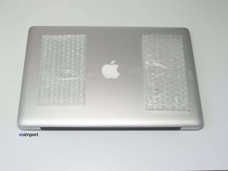 Changement du disque dur sur MacBook 15″ A1286 modèle 2008