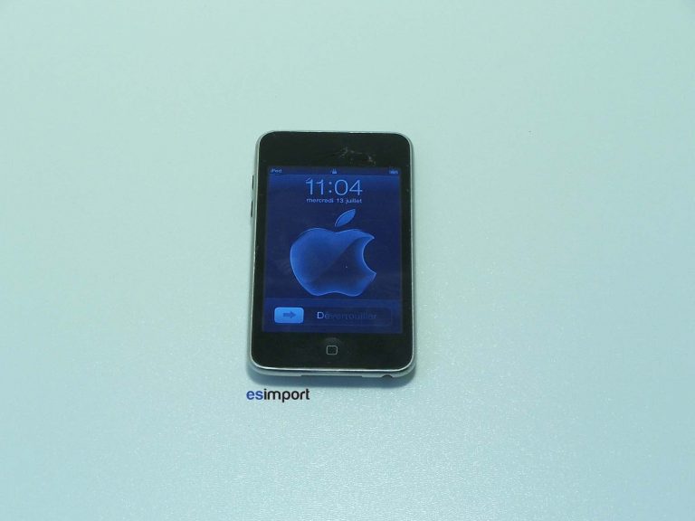 Démontage de l’écran tactile sur un iPod Touch 3