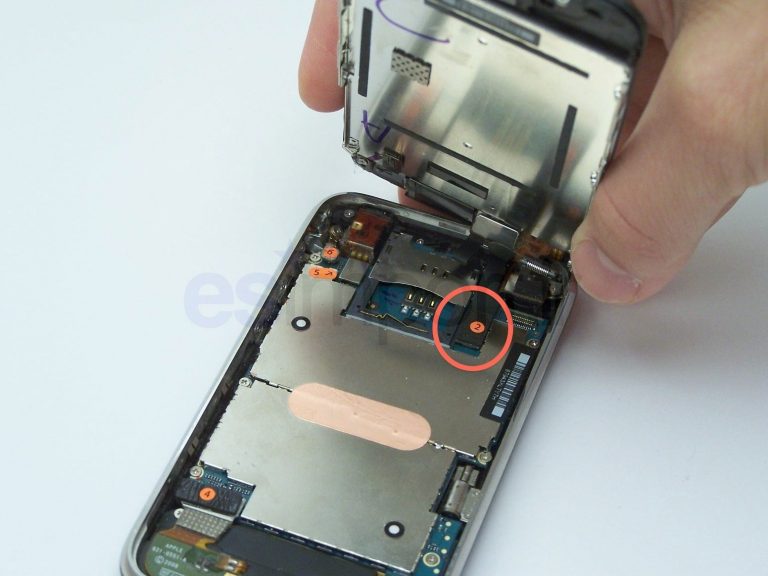 Remplacement de la coque arrière sur iPhone 3GS