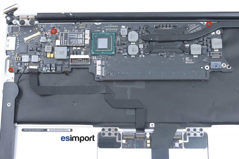 Démontage de la carte-mère sur MacBook Air 11″ A1370 mi 2011