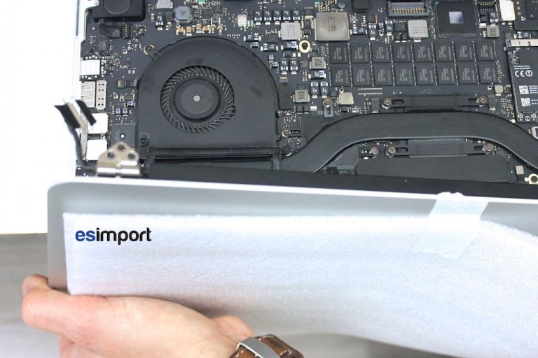 changer écran macbook pro 15 pouces retina A1398